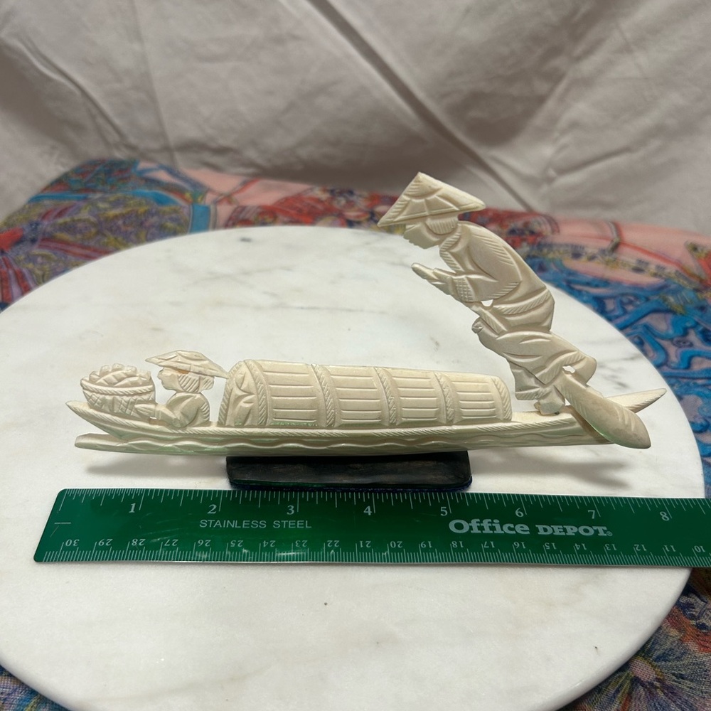 Scrimshaw Bone carving,  Asian boat scene, vintage - Picture 6 of 7
